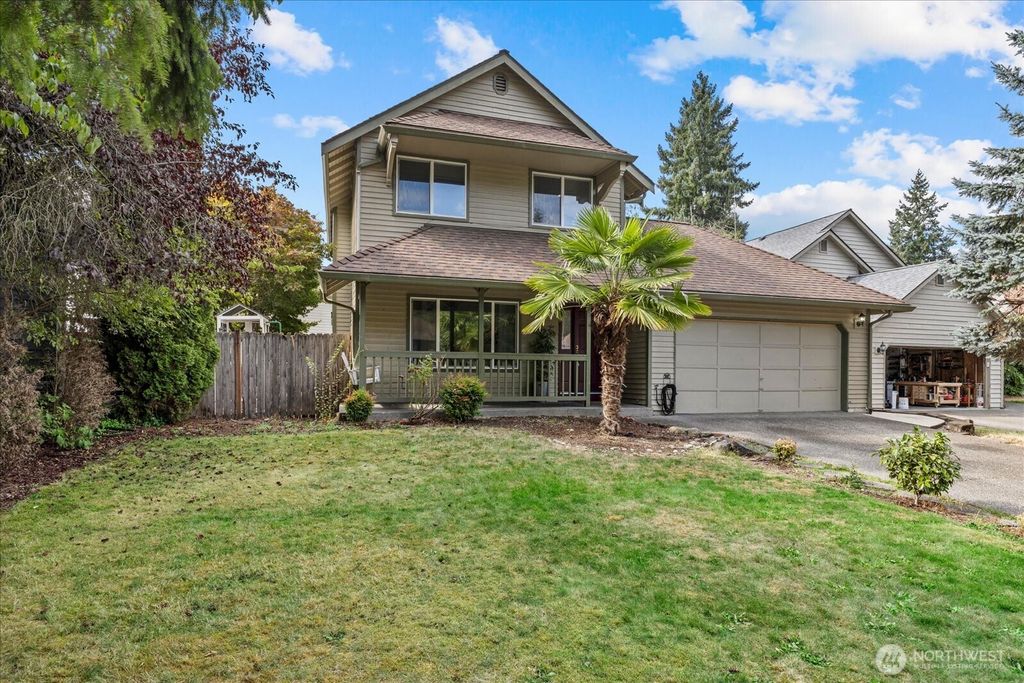 Photo of 1027 SW 352nd Street, Federal Way, WA 98023 (MLS # 2431737)