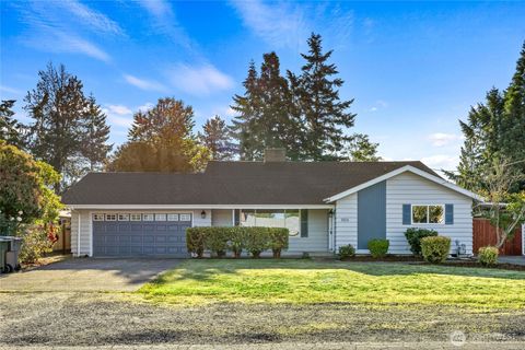 1003 9th Street NW Puyallup WA 98371