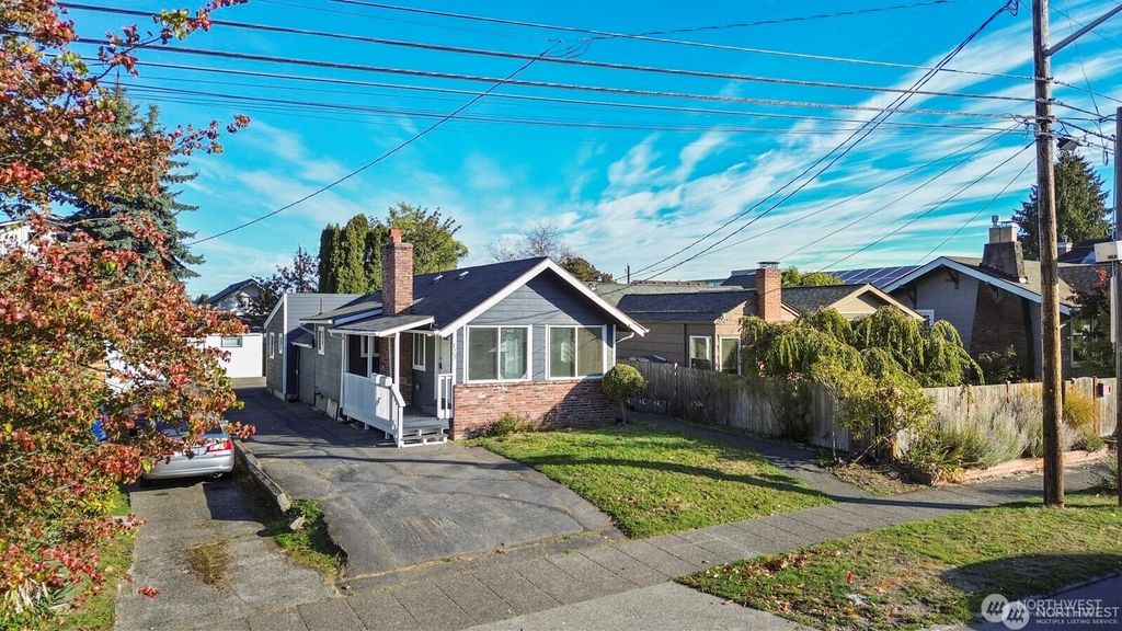 Photo of 120 N 80th Street, Seattle, WA 98103 (MLS # 2458310)