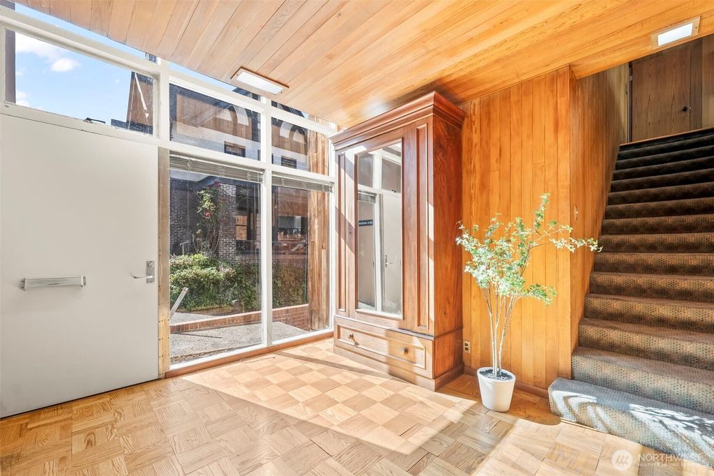 Photo of 1353 E Boston Street St, Seattle, WA 98102 (MLS # 2362145)