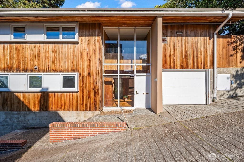 Photo of 1353 E Boston Street St, Seattle, WA 98102 (MLS # 2362145)
