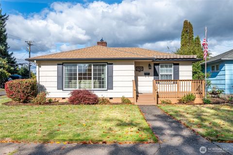Photo of 2762 Louisiana Street, Longview, WA 98632 (MLS # 2447828) Photo of 2762 Louisiana Street, Longview, WA 98632 (MLS # 2447828)