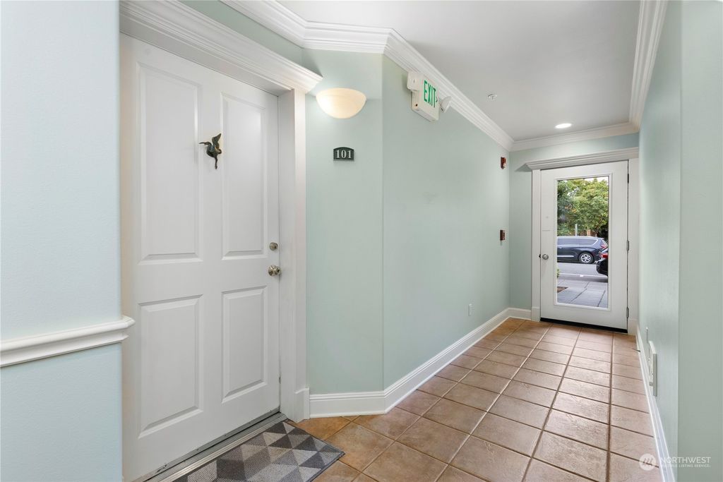 Photo of 239 4th Avenue S #101, Edmonds, WA 98020 (MLS # 2155633)