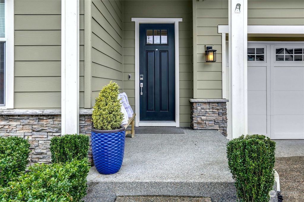 Photo of 3352 234th Place SE, Sammamish, WA 98029 (MLS # 2053901)