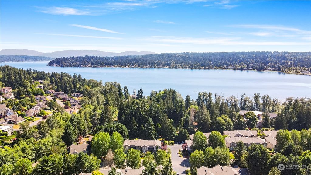Photo of 18679 NE 56th Court, Redmond, WA 98052 (MLS # 2127368)