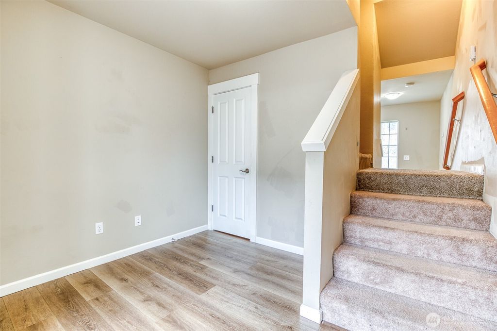 Photo of 1727 98th PL PL SW, Everett, WA 98204 (MLS # 2527534)