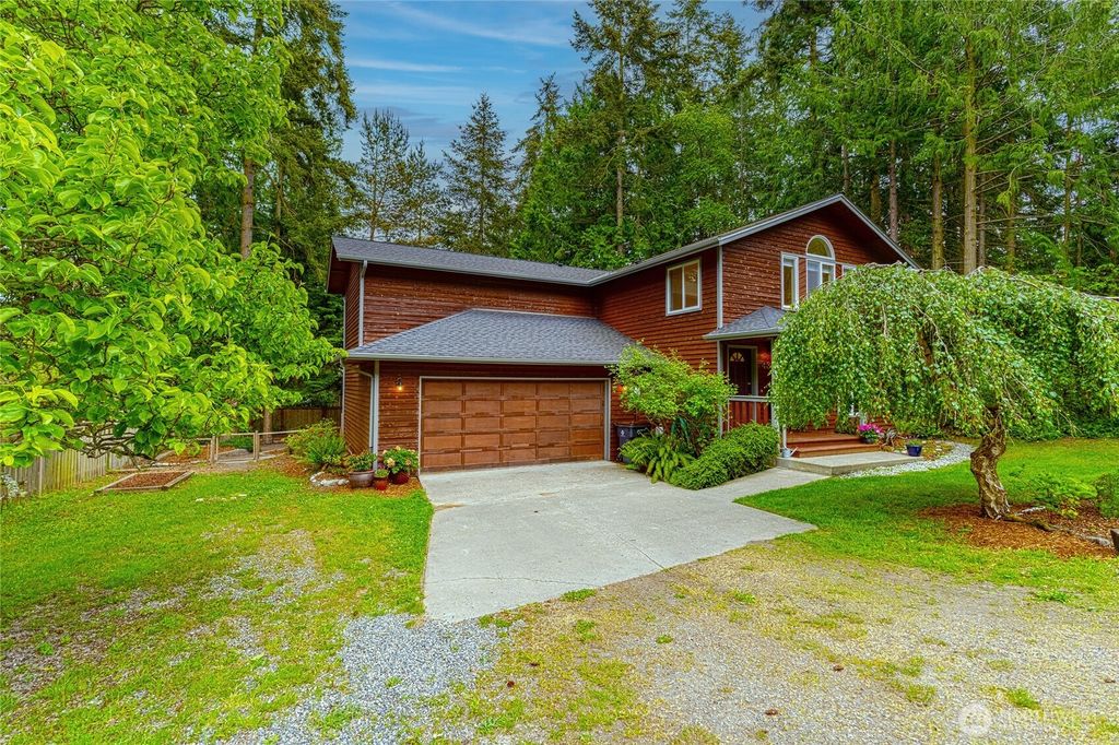 Photo of 4372 Holcomb Street, Port Townsend, WA 98368 (MLS # 2524776)