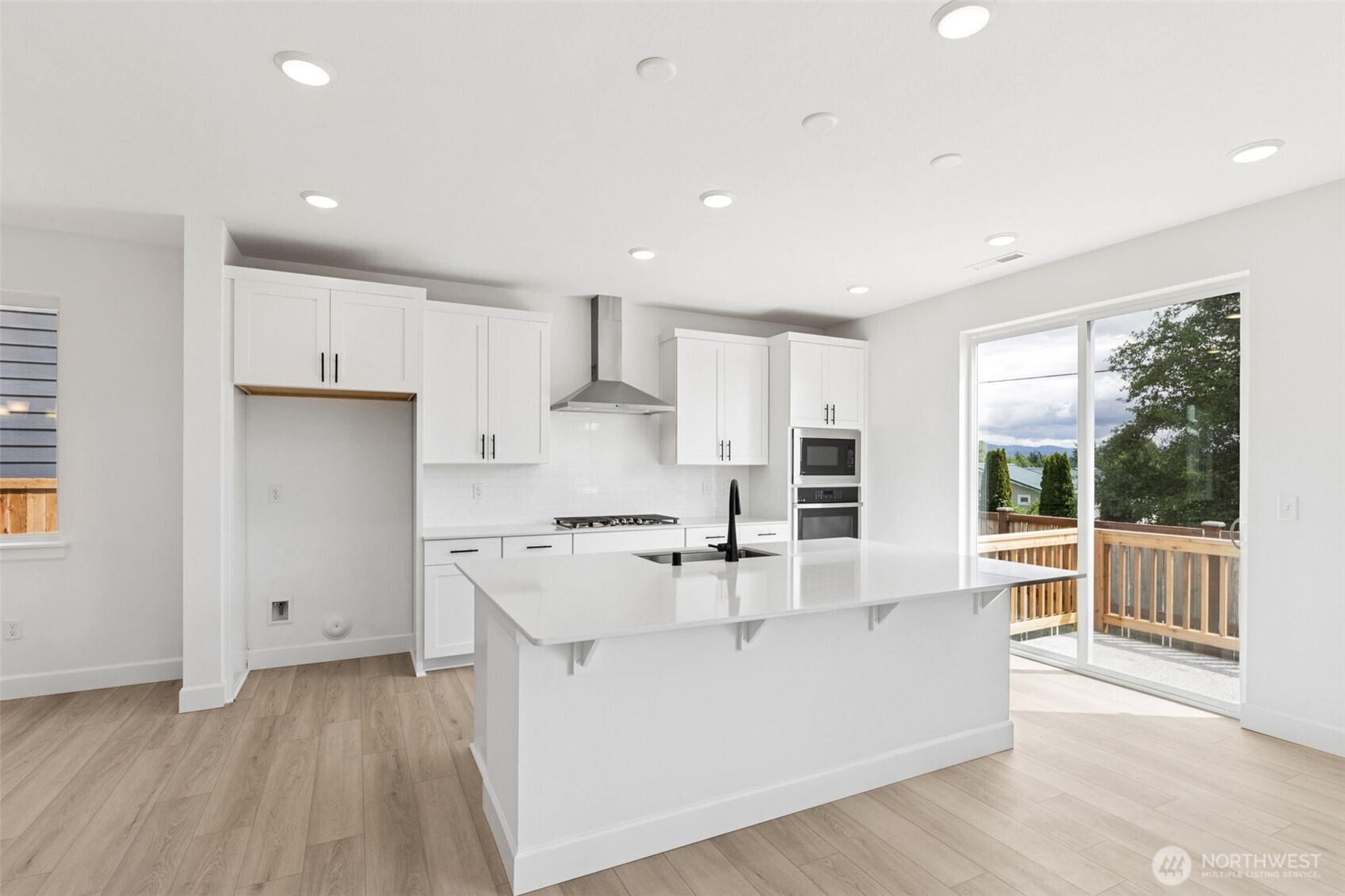 2403 Barn Door Court 39