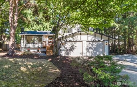 Photo of 15217 48th Avenue W, Edmonds, WA 98026 (MLS # 2448243) Photo of 15217 48th Avenue W, Edmonds, WA 98026 (MLS # 2448243)