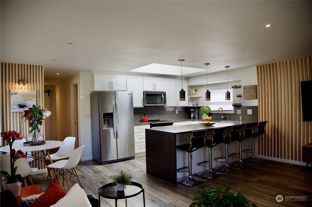 Photo of 8509 S 120th Street, Seattle, WA 98178 (MLS # 2288861)