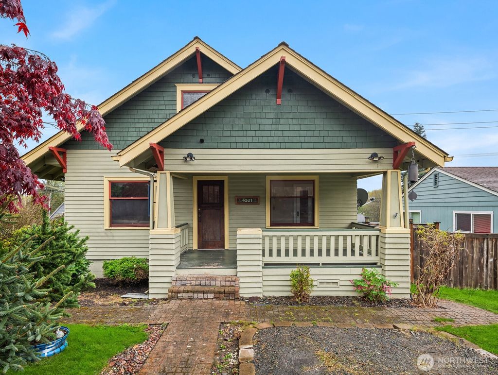 Photo of 4501 S 4th Avenue, Everett, WA 98203 (MLS # 2515330)