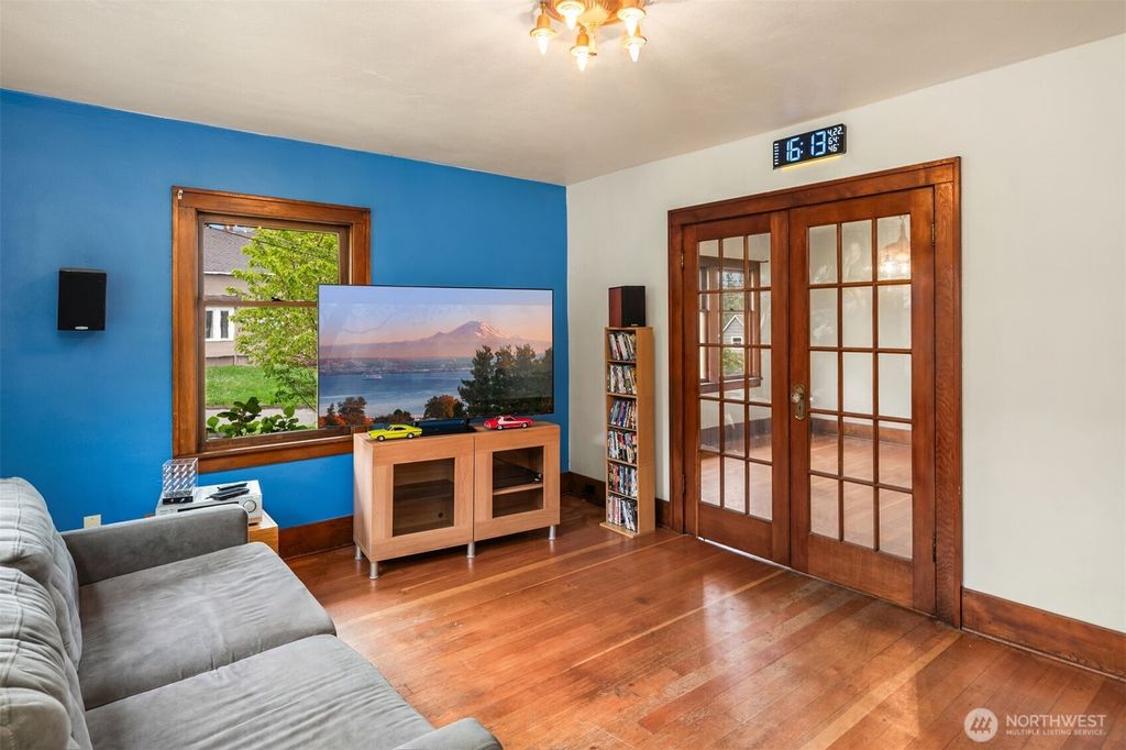 Photo of 4501 S 4th Avenue, Everett, WA 98203 (MLS # 2515330)