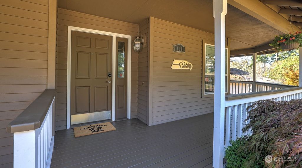 Photo of 1131 SW 325th Place, Federal Way, WA 98023 (MLS # 1999051)