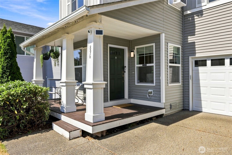 896 G Street SE