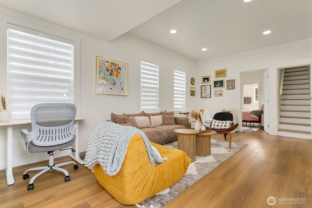 Photo of 2025 S Ingersoll Pl Pl, Seattle, WA 98144 (MLS # 2481705)