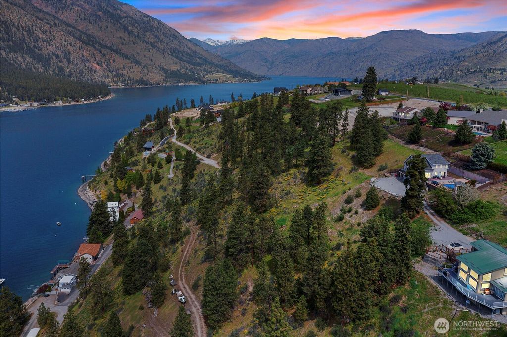 Photo of 178 Hawks Lane, Manson, WA 98831 (MLS # 2493774)