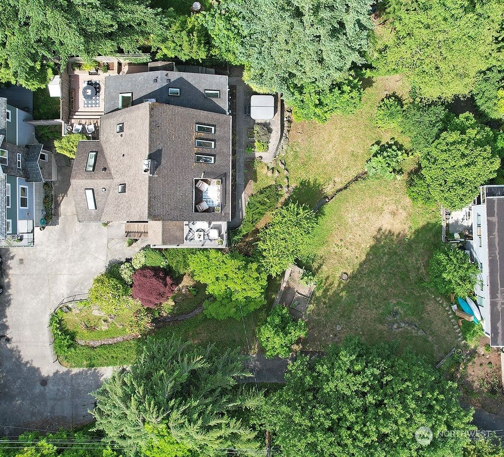 Photo of 9233 25th Avenue NW, Seattle, WA 98117 (MLS # 2101670)