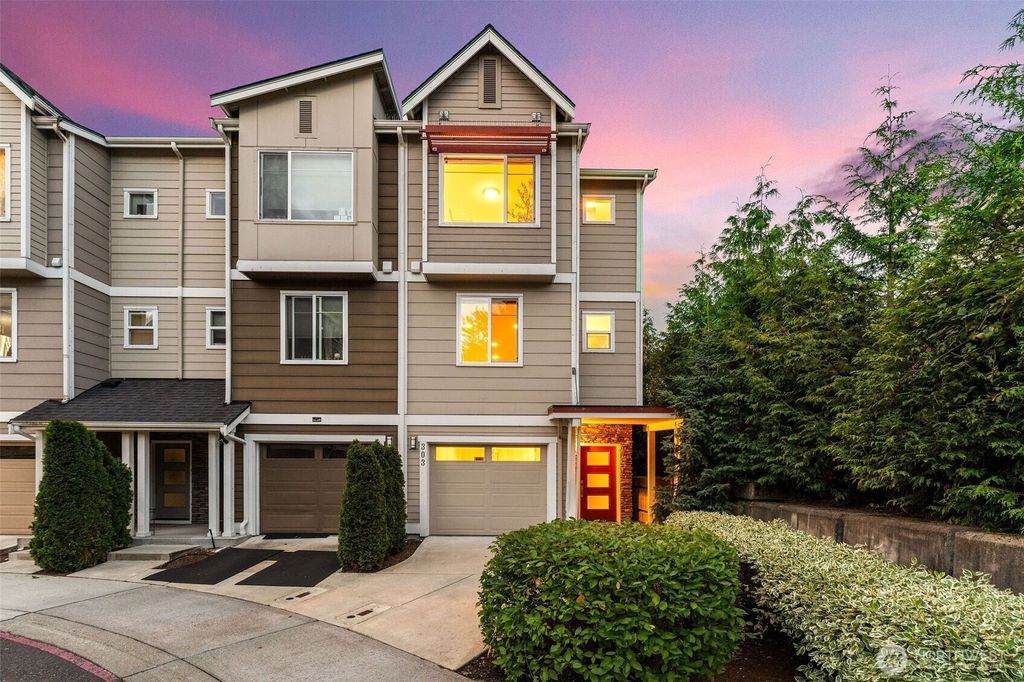 Photo of 303 Anacortes Place NE, Renton, WA 98059 (MLS # 2398593)