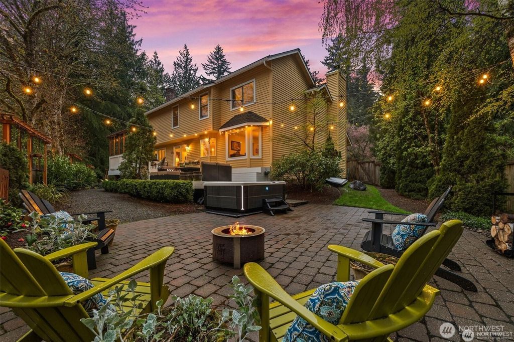 Photo of 2524 225th Place NE, Sammamish, WA 98074 (MLS # 2515646)