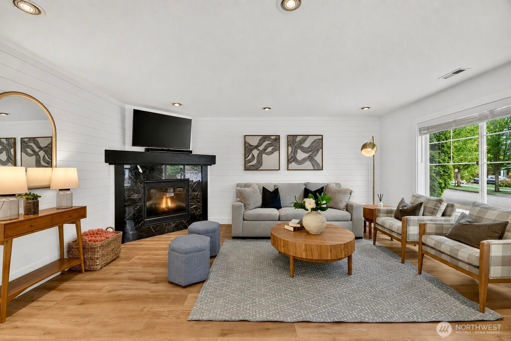 Photo of 33903 Sorenson Street SE, Snoqualmie, WA 98065 (MLS # 2552720)