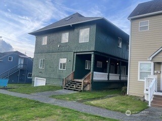 220 W 4th Street