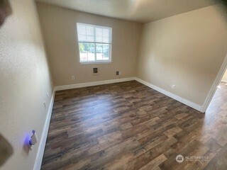 220 W 4th Street