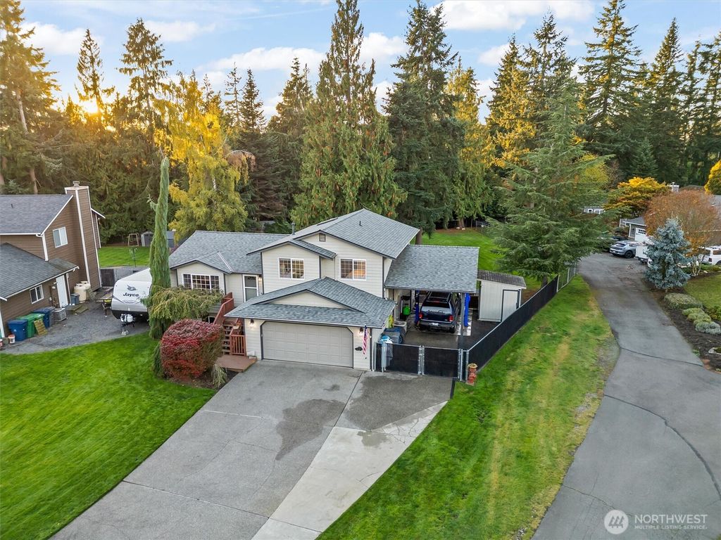 Photo of 9929 40th Place SE, Lake Stevens, WA 98258 (MLS # 2447439)
