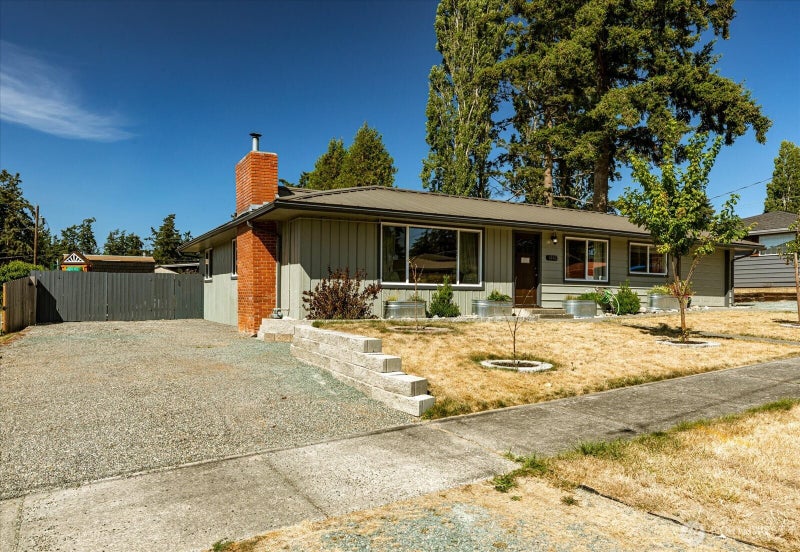 1440 NE 7th Place