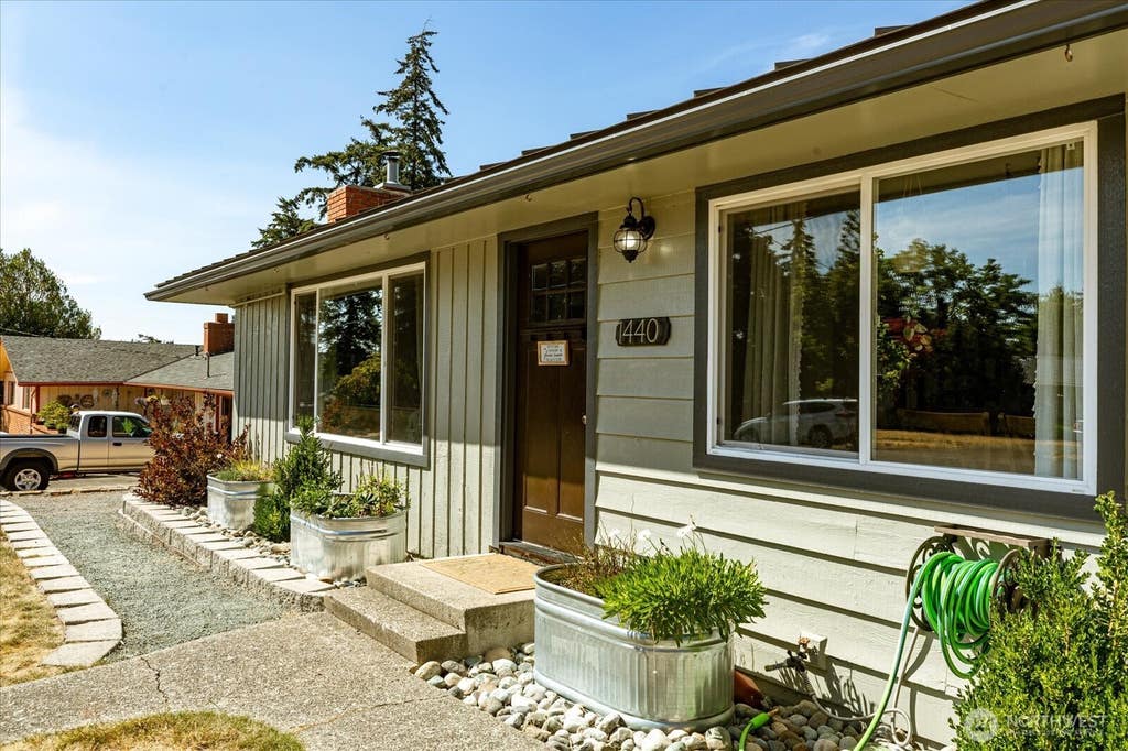 Photo of 1440 NE 7th Place, Oak Harbor, WA 98277 (MLS # 2567820)