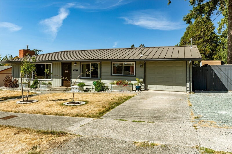 1440 NE 7th Place