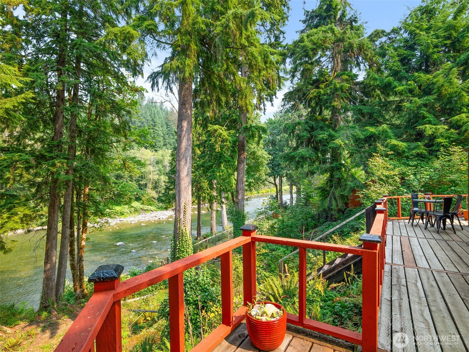 52123 S Riverside Road