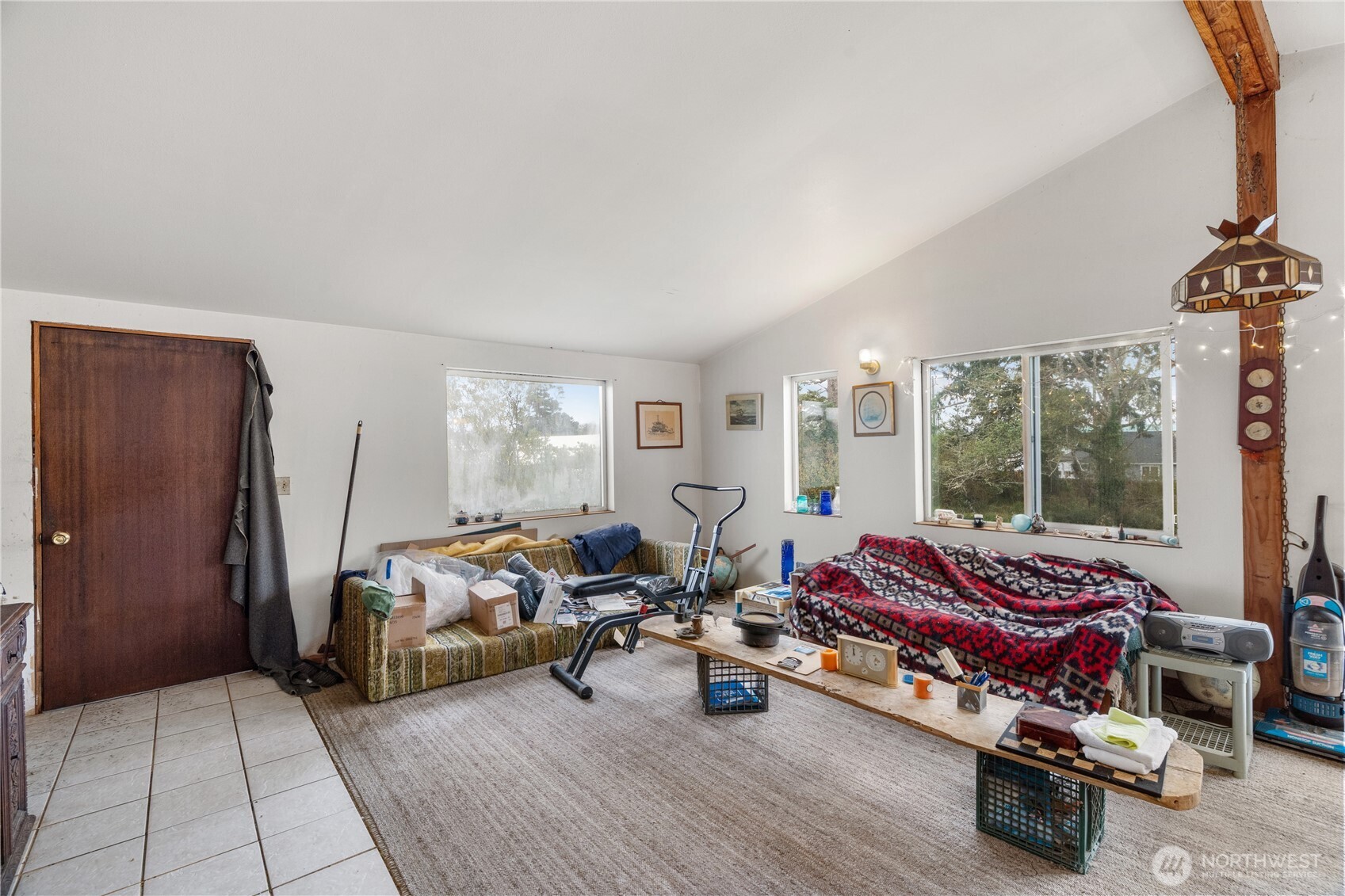 221 E Elizabeth Avenue