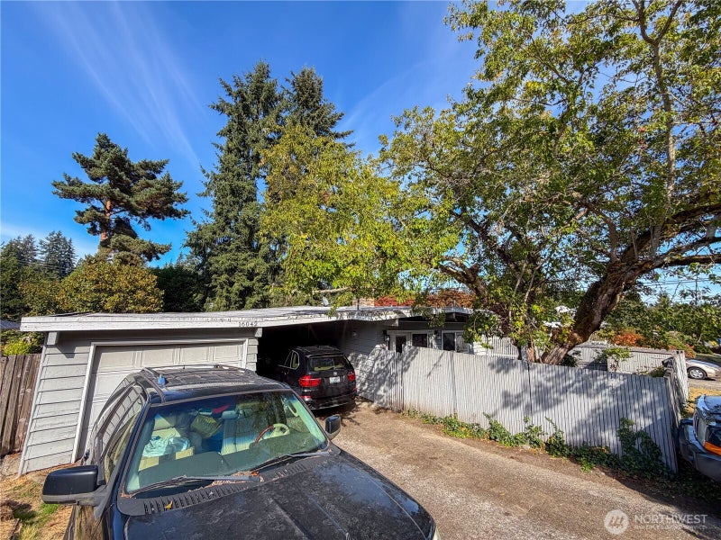 16042 SE 10th Street