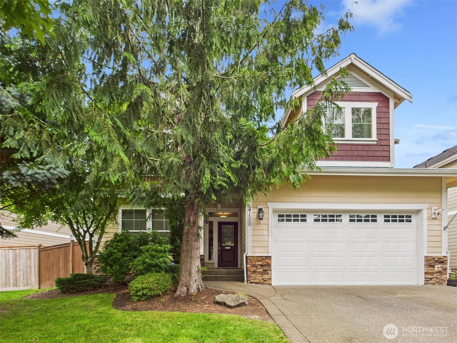 4120 Cashmere Drive NE