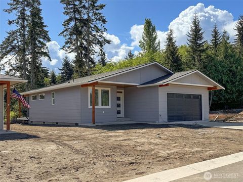1413 Discovery Loop Port Angeles WA 98363