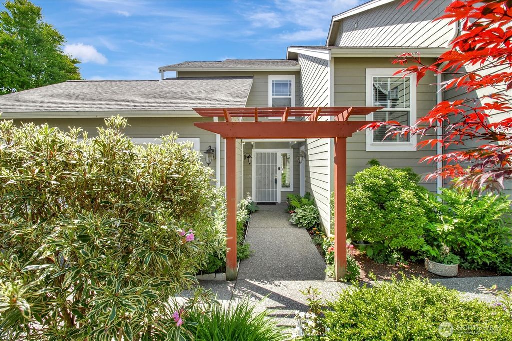 Photo of 910 Medical Center Drive #E101, Arlington, WA 98223 (MLS # 2382400)