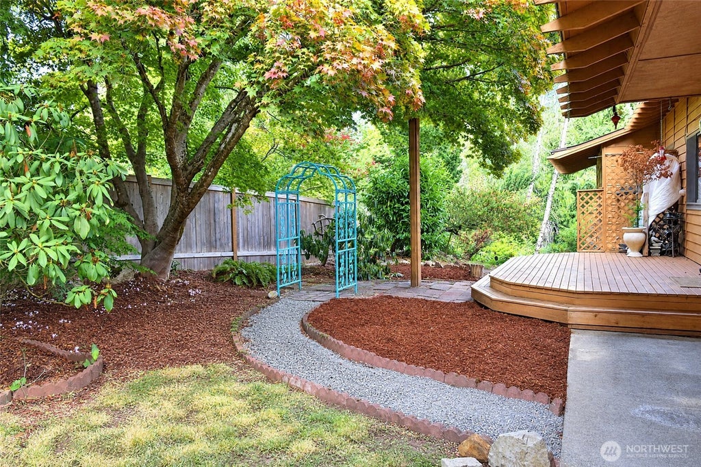 Photo of 3520 NE 204th Street, Lake Forest Park, WA 98155 (MLS # 2571852)