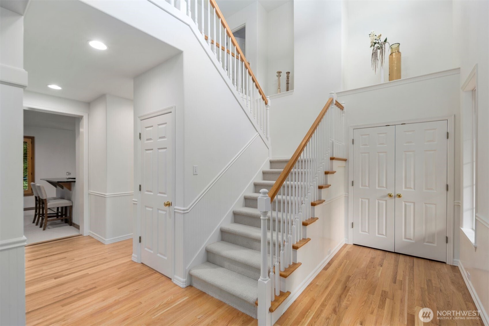 4423 Country Club Drive NE