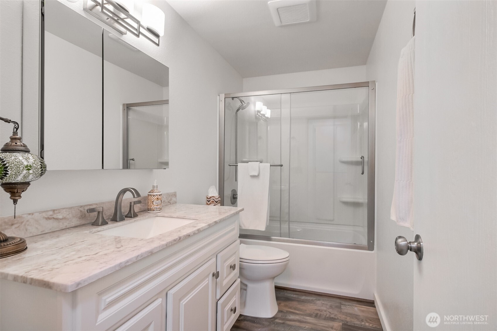 Edgewood, Washington 98371, United States, 4 Bedrooms Bedrooms, ,3 BathroomsBathrooms,Residential,Active,186126