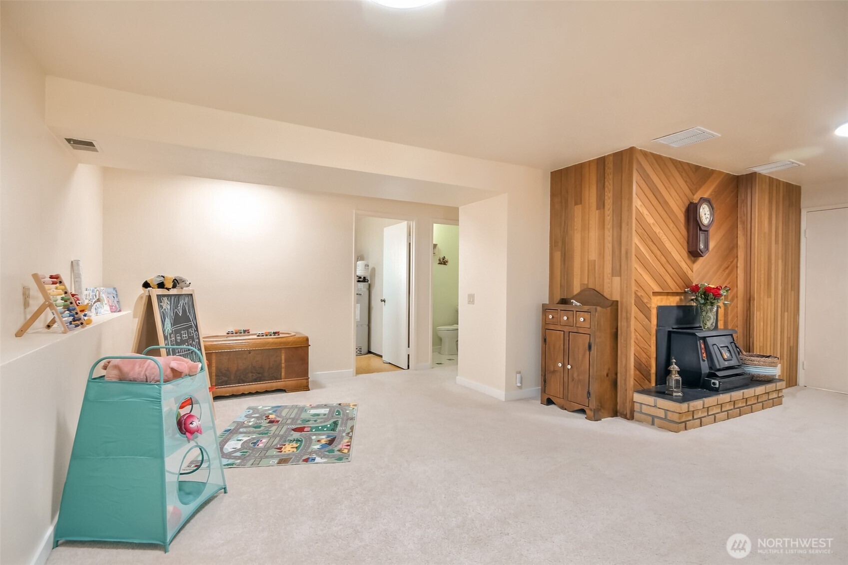 Edgewood, Washington 98371, United States, 4 Bedrooms Bedrooms, ,3 BathroomsBathrooms,Residential,Active,186126