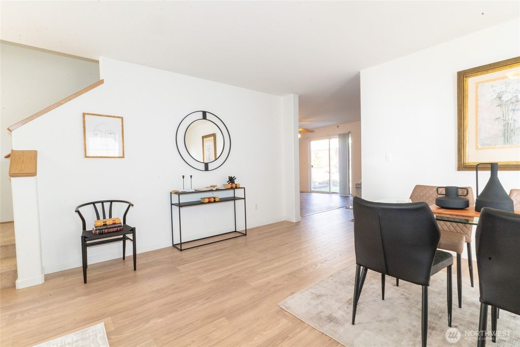 Photo of 2322 SE 2nd Court, Renton, WA 98056 (MLS # 2430991)
