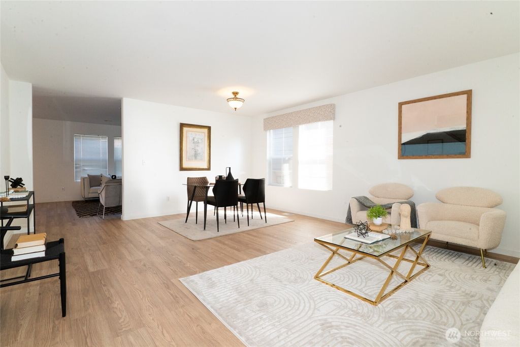 Photo of 2322 SE 2nd Court, Renton, WA 98056 (MLS # 2430991)