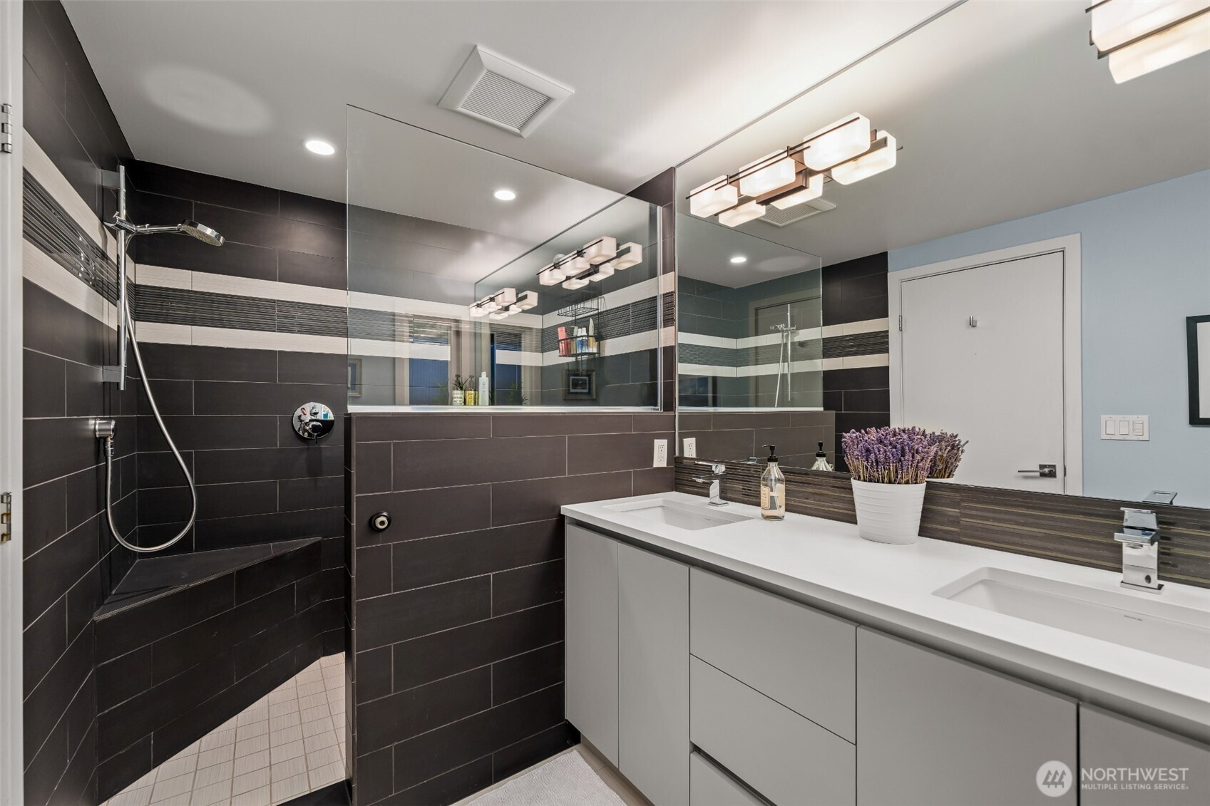Bellevue, Washington, 98008, United States, 4 Bedrooms Bedrooms, ,3 BathroomsBathrooms,Residential,Pending,2051940