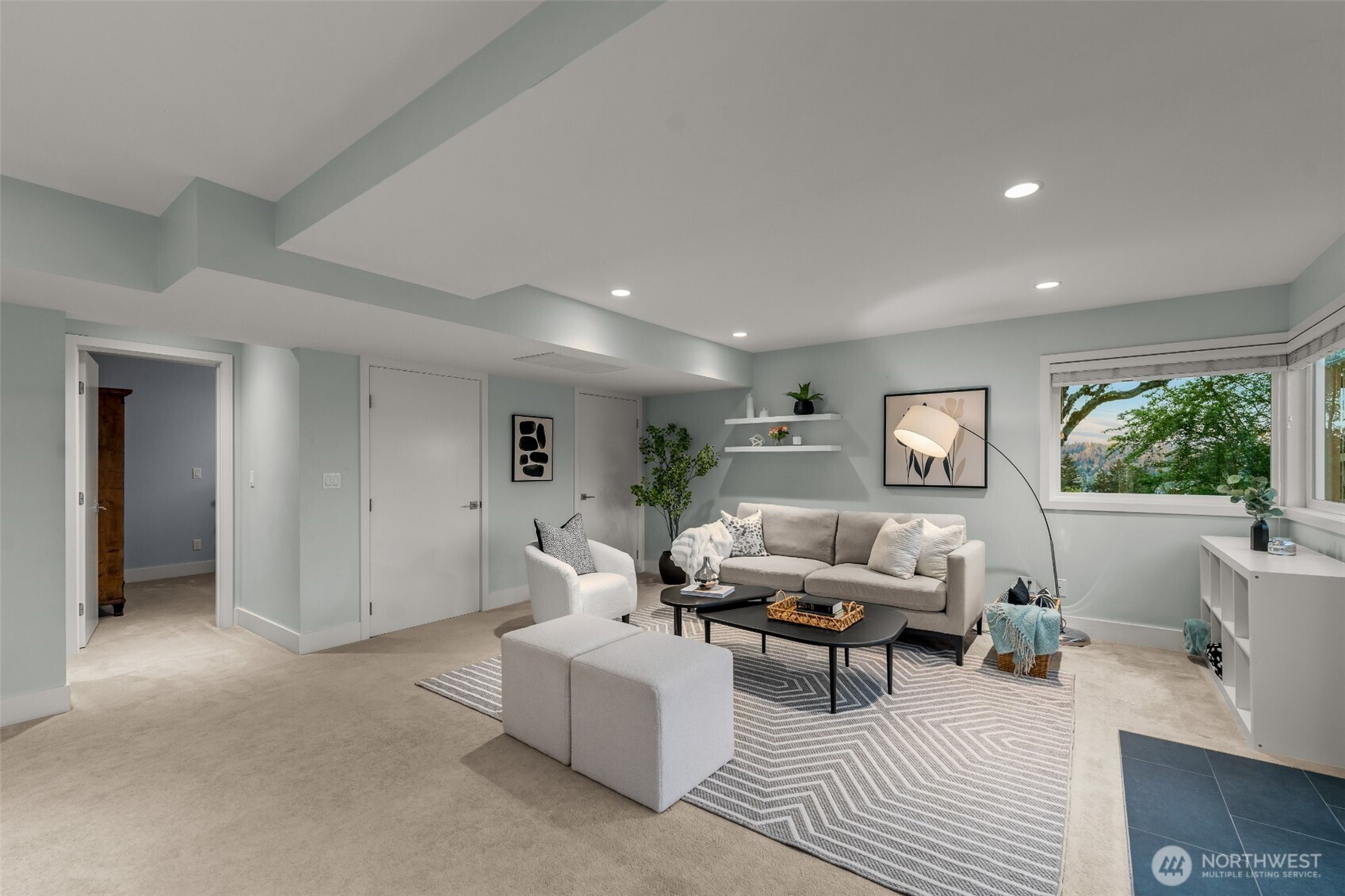 Bellevue, Washington, 98008, United States, 4 Bedrooms Bedrooms, ,3 BathroomsBathrooms,Residential,Pending,2051940