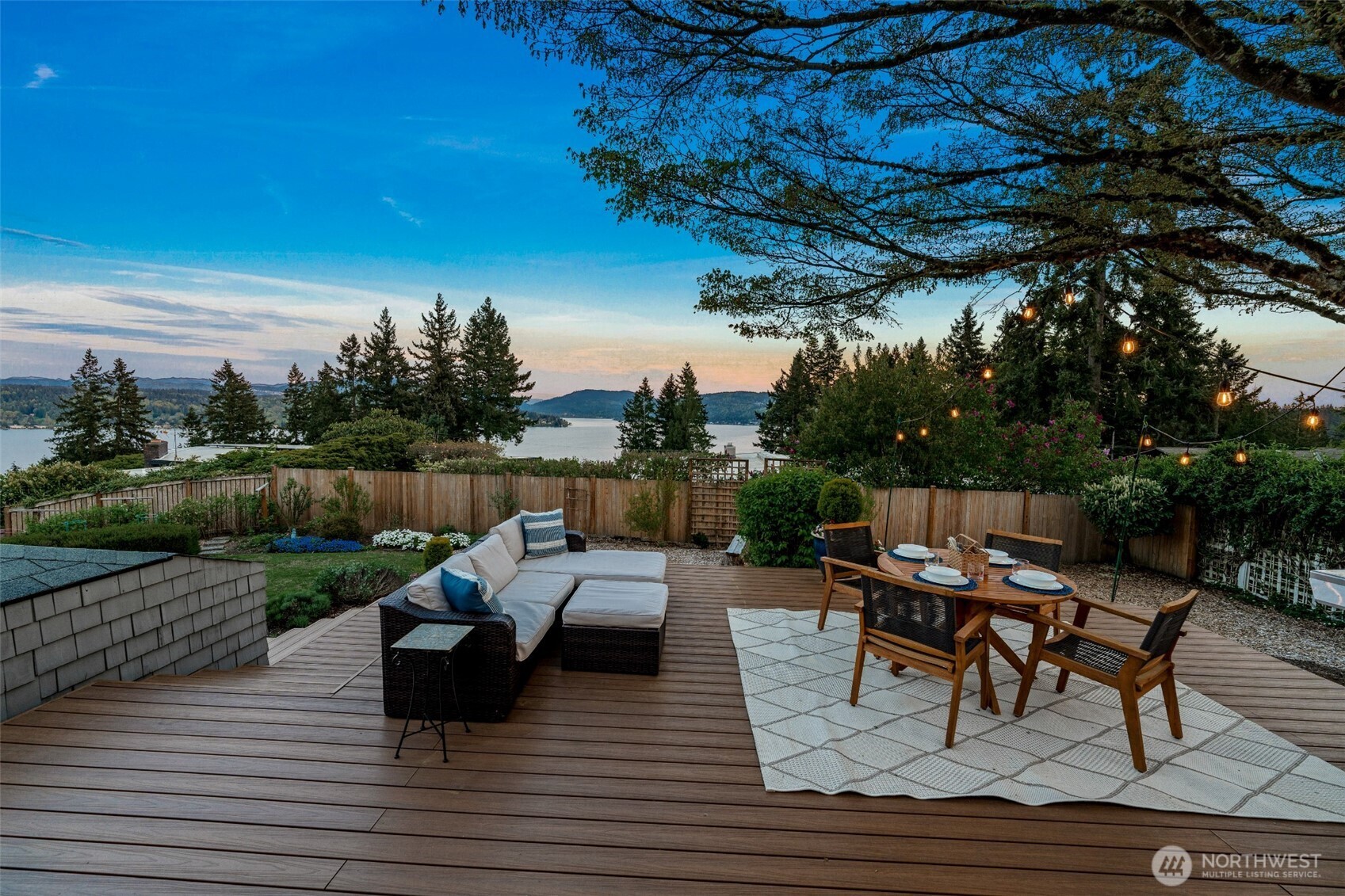 Bellevue, Washington, 98008, United States, 4 Bedrooms Bedrooms, ,3 BathroomsBathrooms,Residential,Pending,2051940