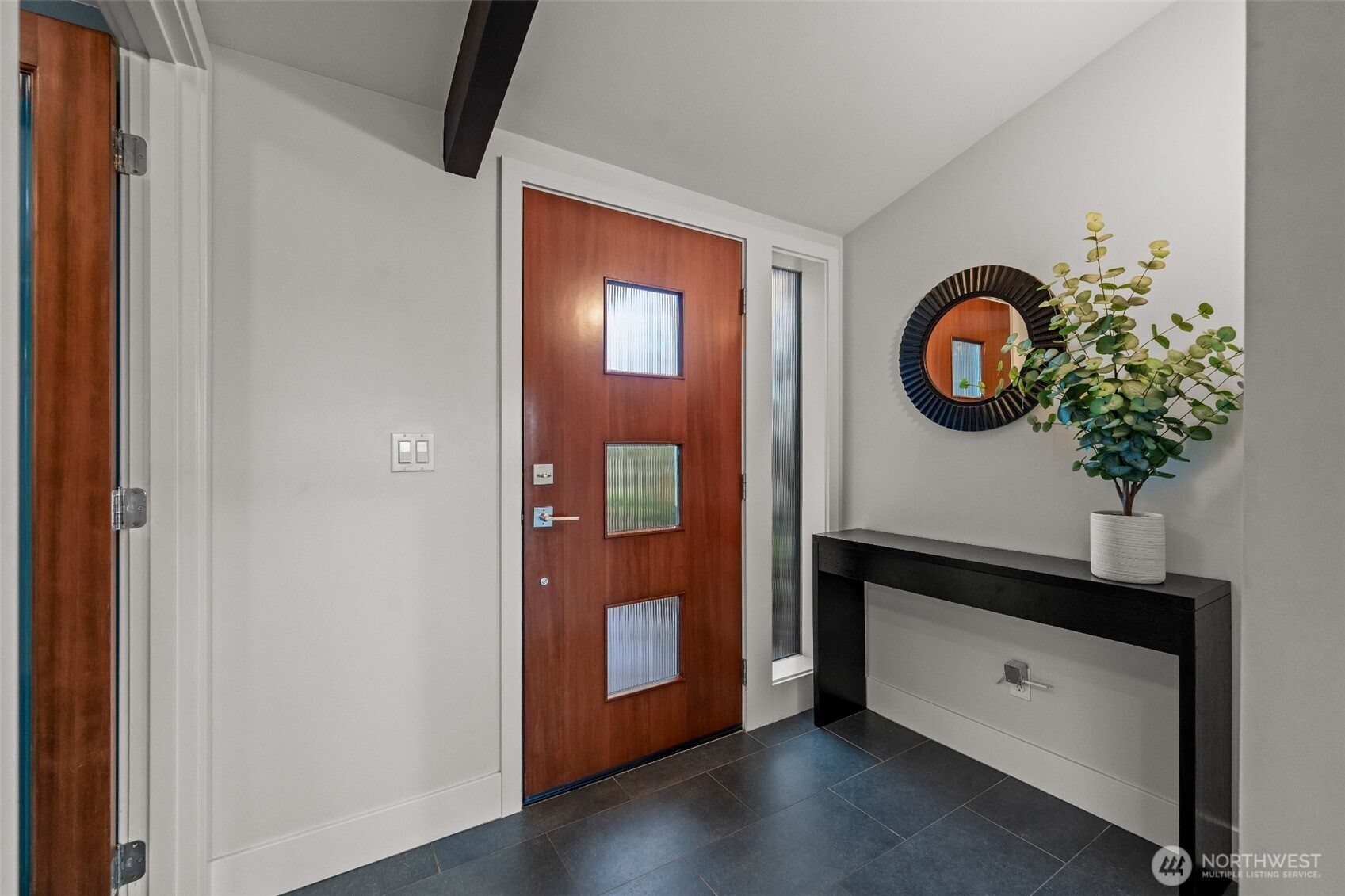 Bellevue, Washington, 98008, United States, 4 Bedrooms Bedrooms, ,3 BathroomsBathrooms,Residential,Pending,2051940