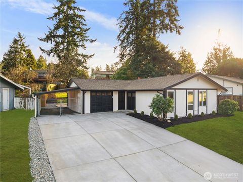 Photo of 28316 20th Avenue S, Federal Way, WA 98003 (MLS # 2462763)
