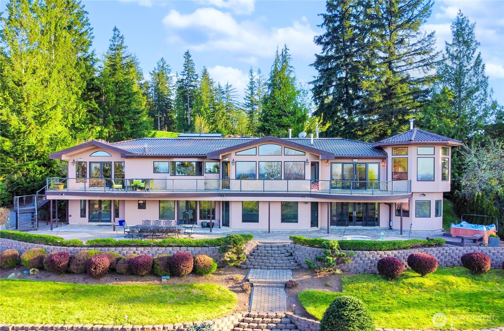 17209 SE Cougar Mountain Drive