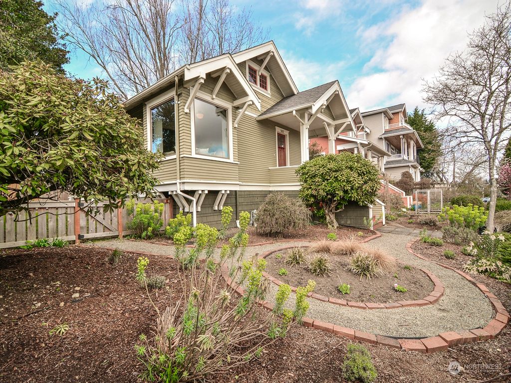 Photo of 5017 41st Avenue SW, Seattle, WA 98136 (MLS # 2213071)