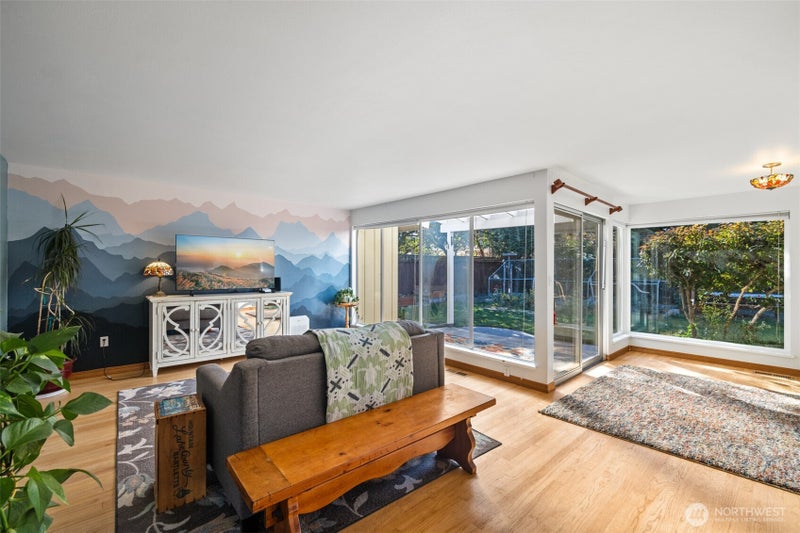 142 W Columbus Avenue